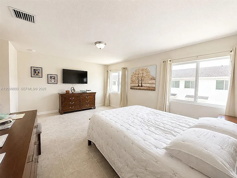 1041 NW 5th Ct #1041 — Photo 13