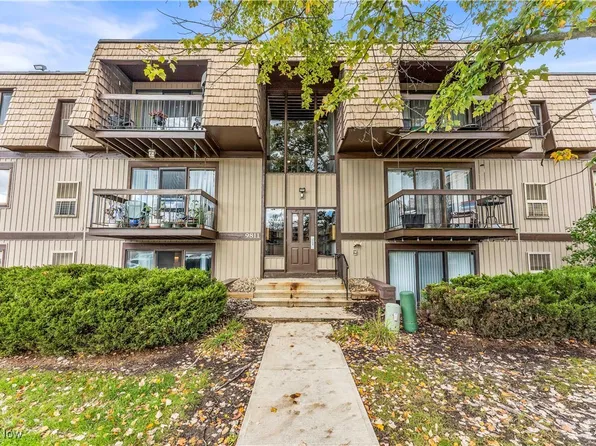 9811 Sunrise Blvd Unit O13, North Royalton, OH 44133