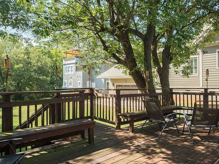 Large back deck for R&R.