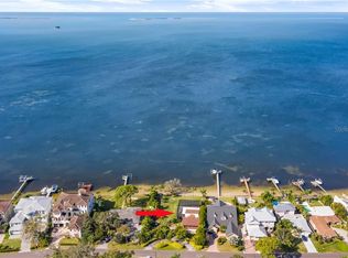 605 N Mayo St, Crystal Beach, FL 34681