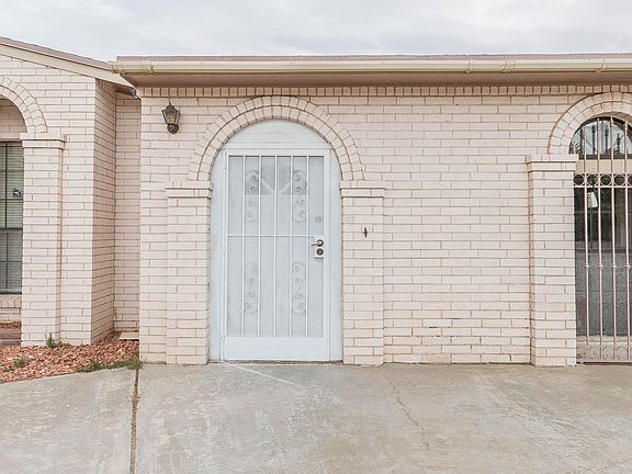3rd image of 4313 Loma Hermosa Dr