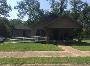 432 E Troy St, Brundidge, AL 36010