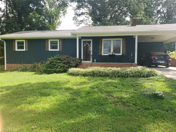 1212 Bowen Rd, Yadkinville, NC 27055