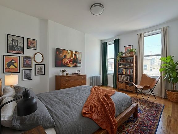 3rd image of 6018 5th Ave APT 3