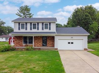 2826 Greenridge Rd, Barberton, OH 44203
