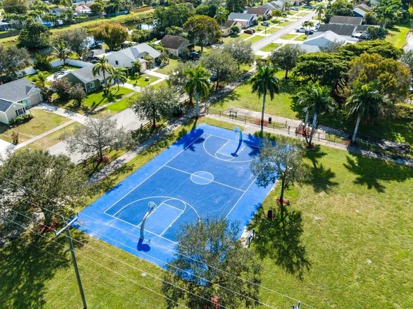 1224 Grandview Circle, Royal Palm Beach, FL 33411