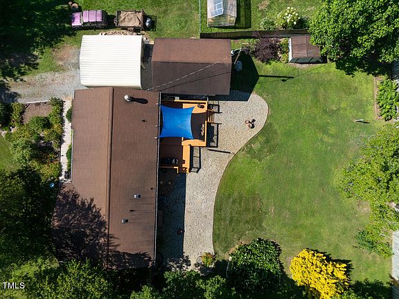 3rd image of 5711 Greenbay Dr