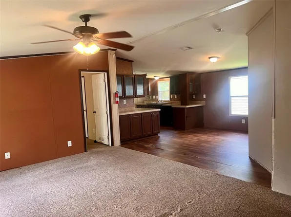 5701 Martin St Trlr 31, Fort Worth, TX 76119