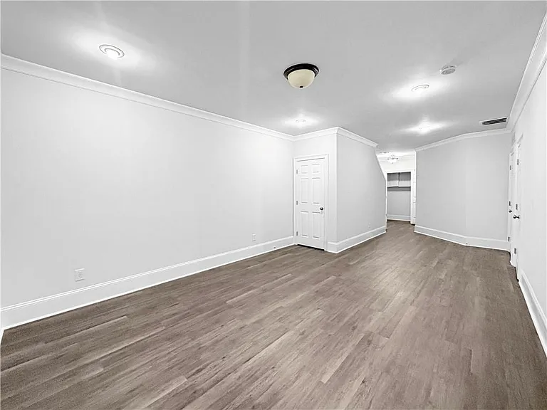 3239 Claudia Ct — Photo 31