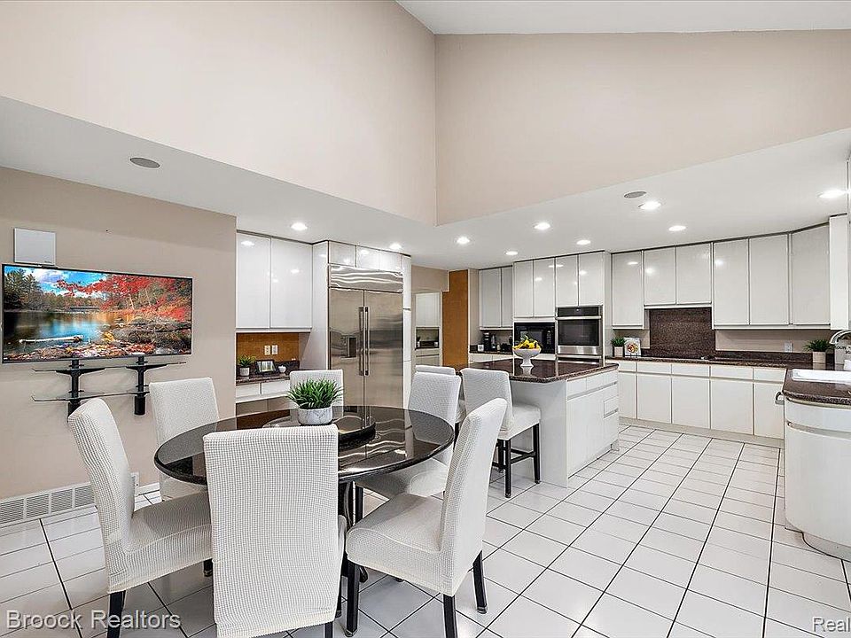 2295 Shore Hill Dr, photo 14