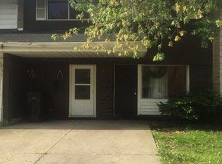 513 W Pacesetter Pkwy, Riverdale, IL 60827