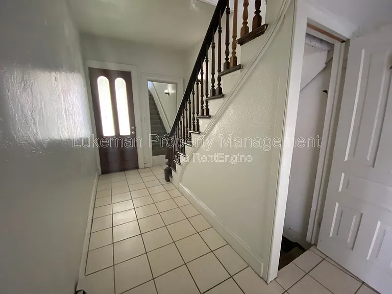 431 W Vine St — Photo 7