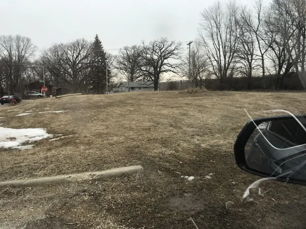 391 Capitol Dr, Sugar Grove, IL 60554