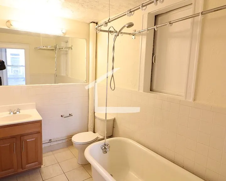 6 Barrows St #4 — Photo 12