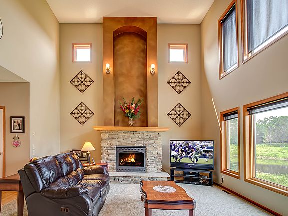 4th image of 2688 Alamo Cir NE