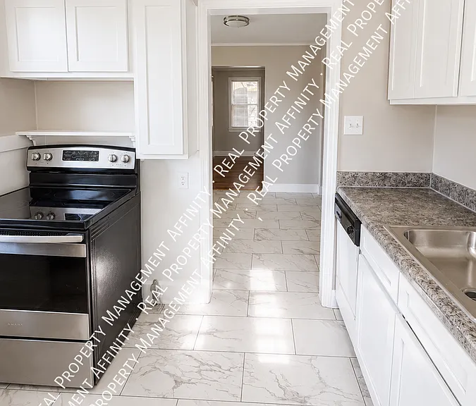 3684 Marion Ave — Photo 6