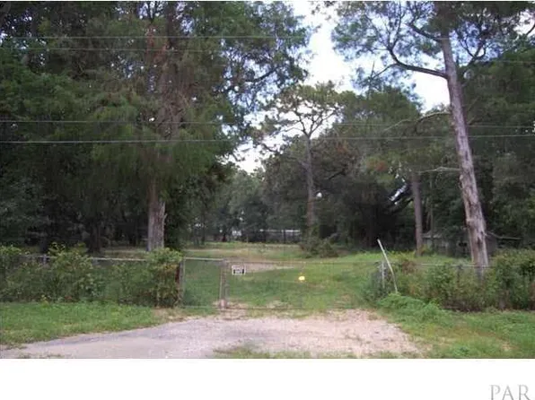 46 E Marshall Ln, Pensacola, FL 32505