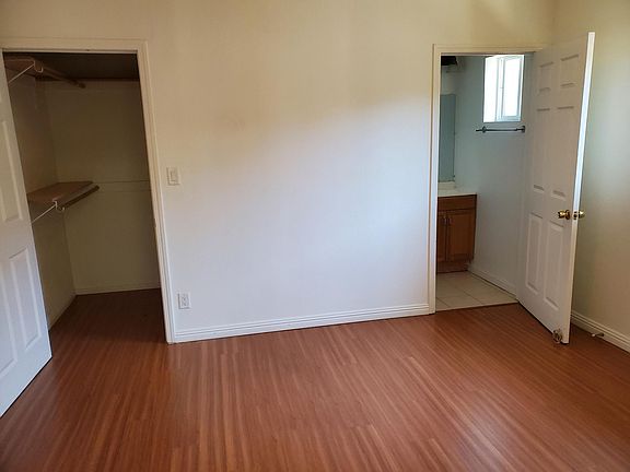 5th image of 127 S Gramercy Pl