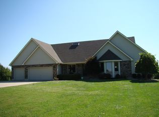 907 S Minter Rd, Grain Valley, MO 64029