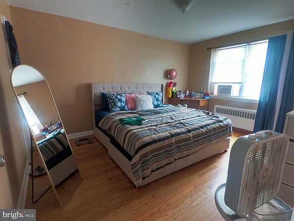 5th image of 6921 Sylvester St