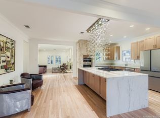 211 Elizabeth Rd, Terrell Hills, TX 78209