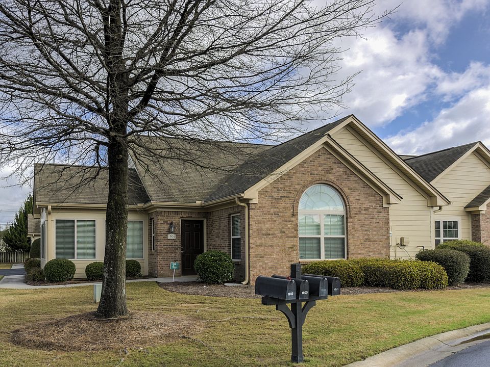 1st image of 1501 Silver Summit Dr SE