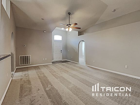3rd image of 3259 Garden Acres Ct W
