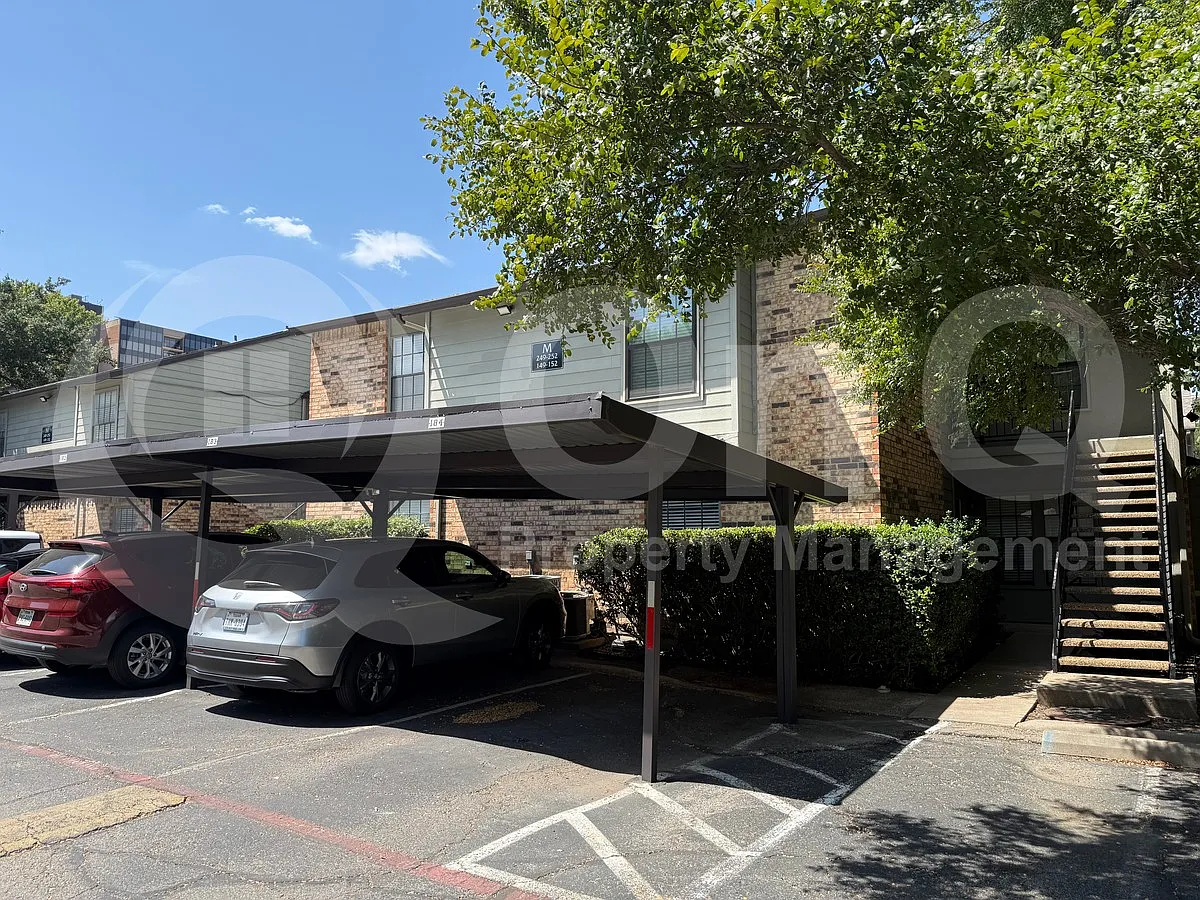 1 bed, 1.5 bath, 878 sqft, $1,500 — Photo 3