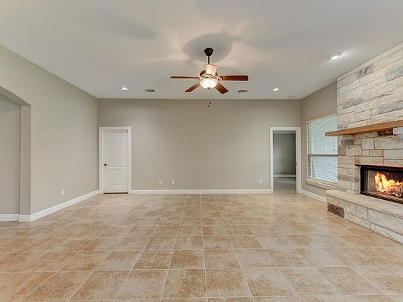 5th image of 1308 Adam Avenue