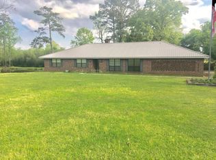 1362 Broad St, Columbia, MS 39429