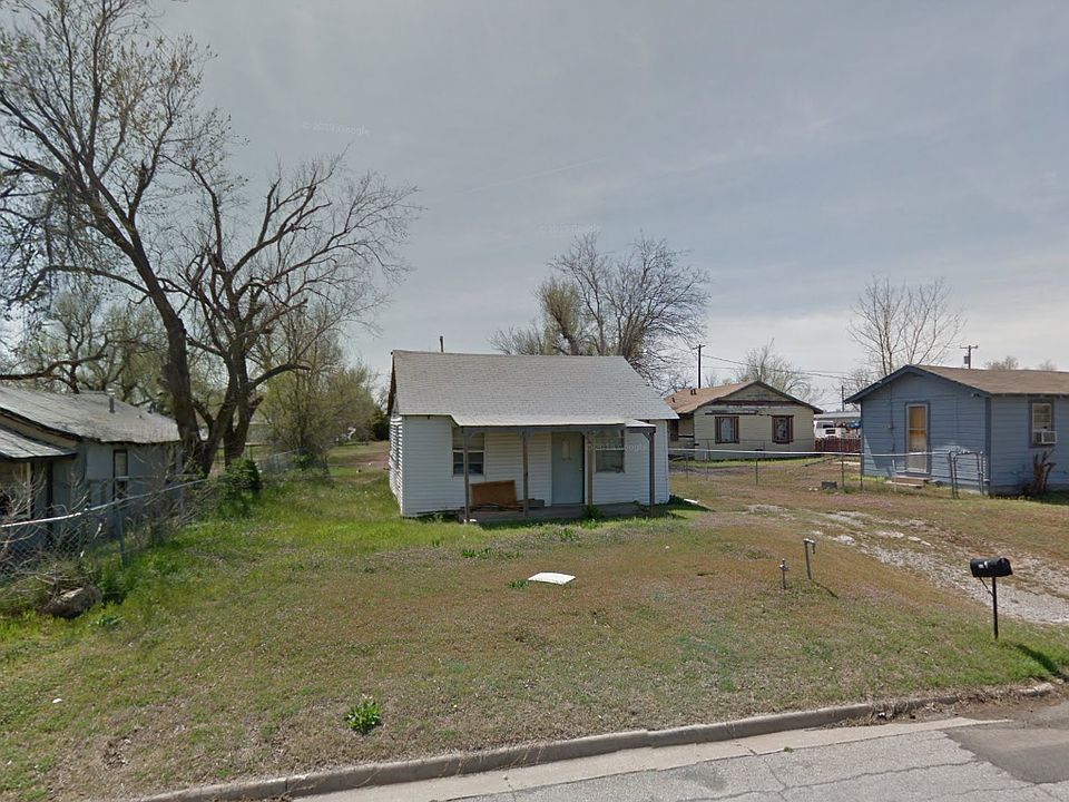 1st image of 1414 SW H Ave