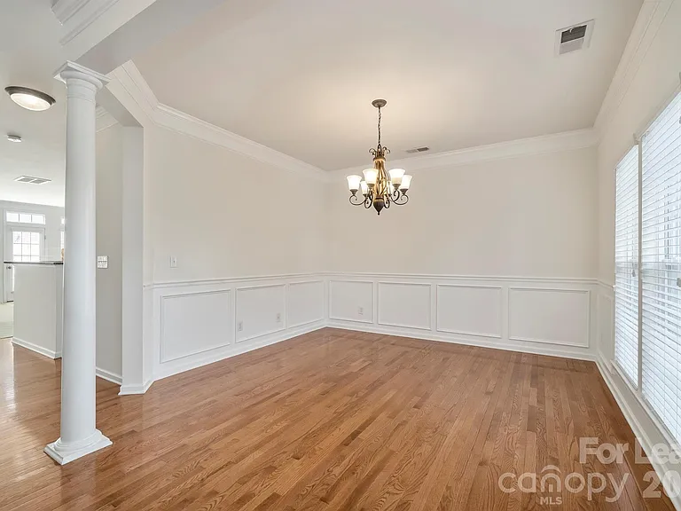 413 Armour St — Photo 4
