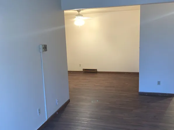 4422 W Hampton Ave, Milwaukee, WI 53218