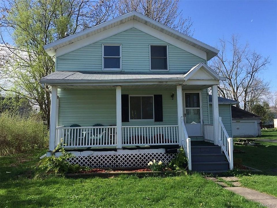 1st image of 224 E Park St