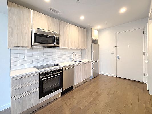 2nd image of 3040 21st St APT 209