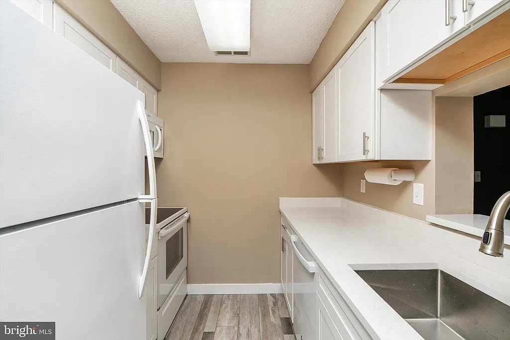 1 bed, 1.0 bath, 675 sqft, $1,950 — Photo 4