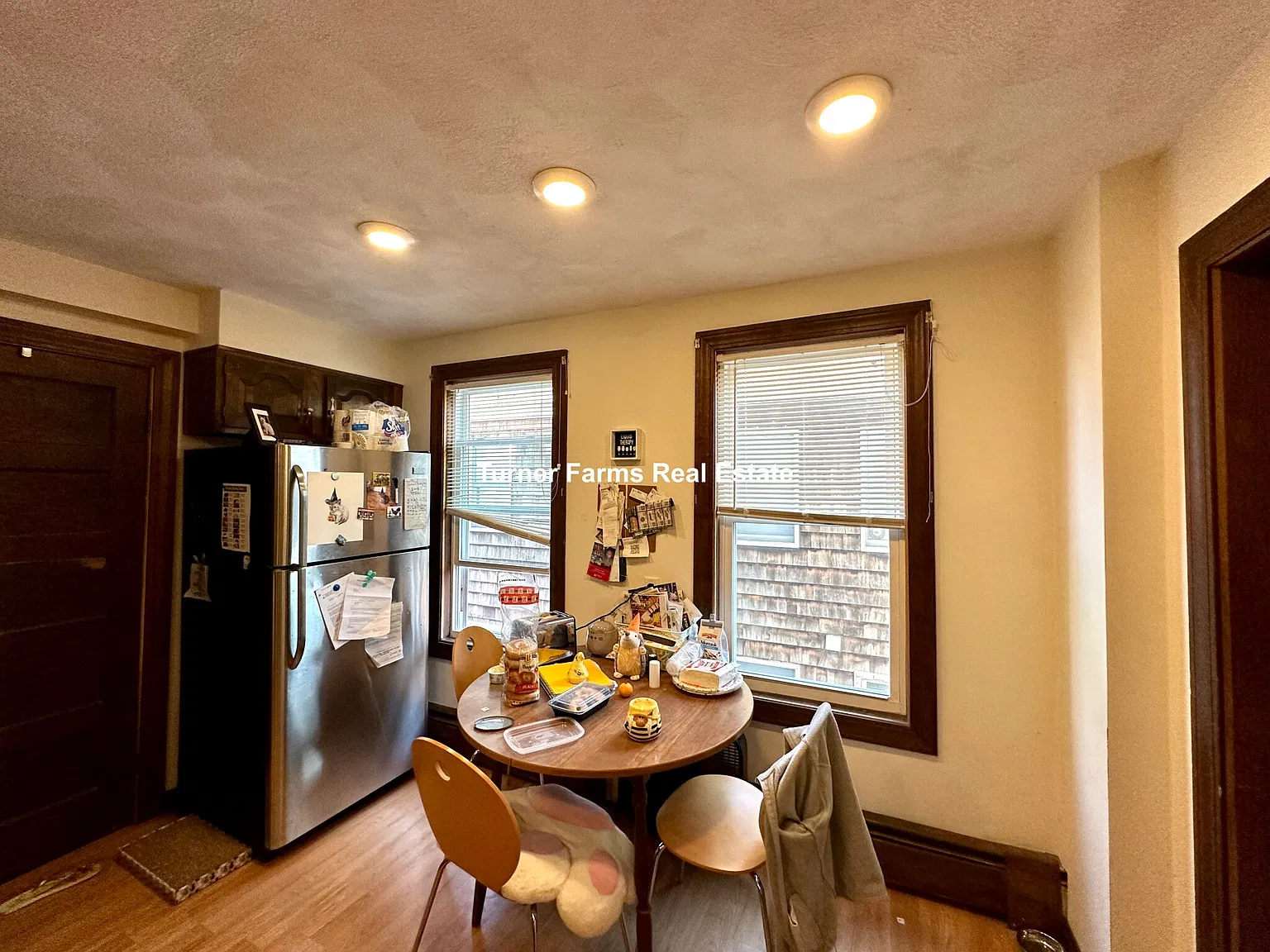 3 bed, 9999 sqft, $3,300 — Photo 2