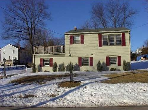 2nd image of 11 Reed St
