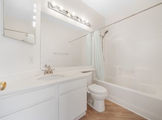 905 Somerville, Irvine, CA 92620