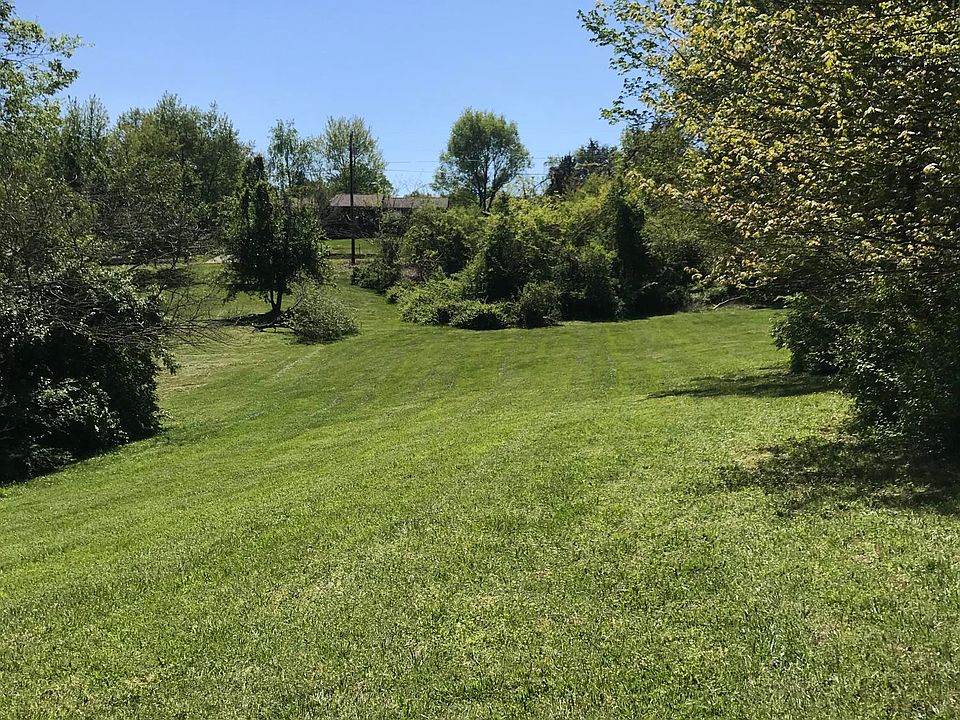 2nd image of Howard Dr
