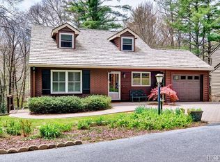 144 Williamsburg Ct, Highlands, NC 28741