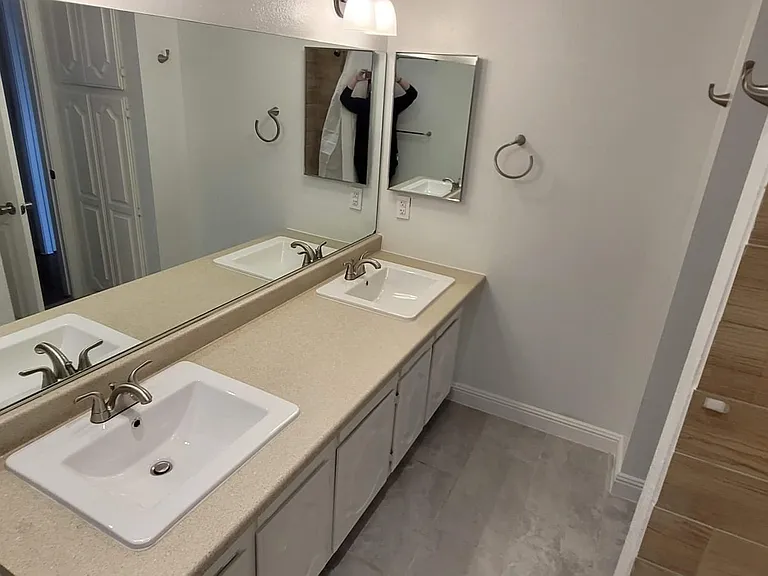 5709 Avenida Silla — Photo 17