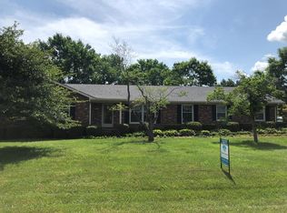 916 Owen Dr, Hopkinsville, KY 42240