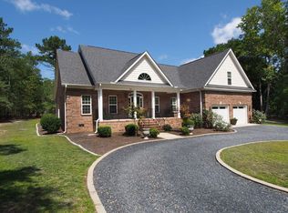 1 McDonald Rd E, Pinehurst, NC 28374