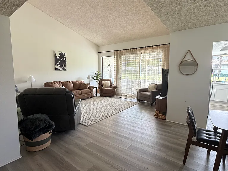 9 Marbella Dr #9 — Photo 8