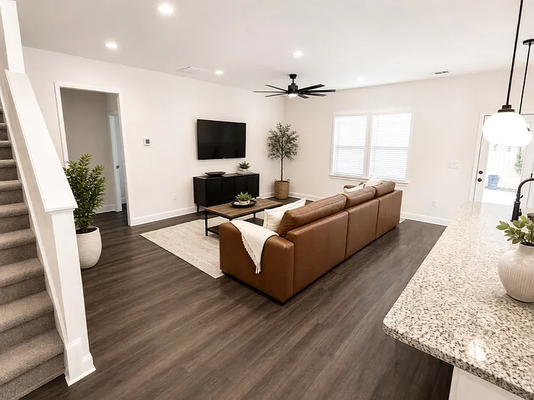 62 Monterey Loop — Photo 2