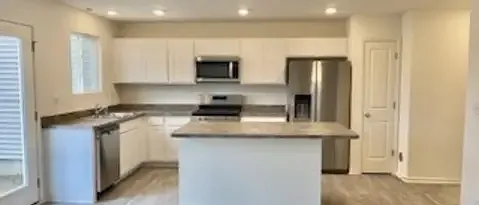 1137 Amber Dr — Photo 5