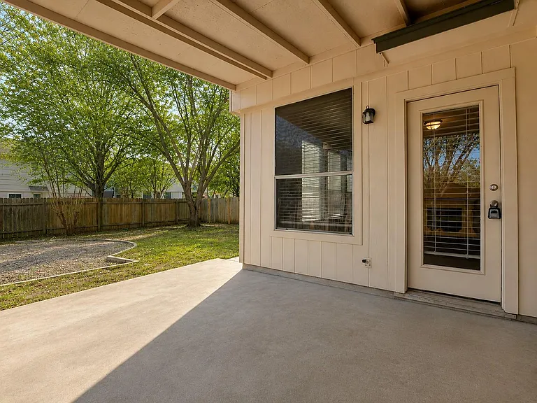 13461 Gent Dr — Photo 24