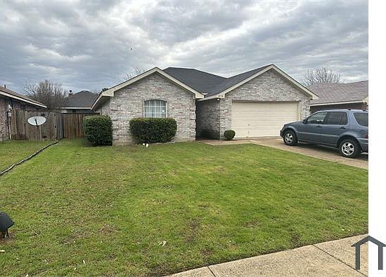 1st image of 1414 Aviary Dr