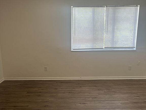 3rd image of 1034-1038 Cherry Dr #10904924